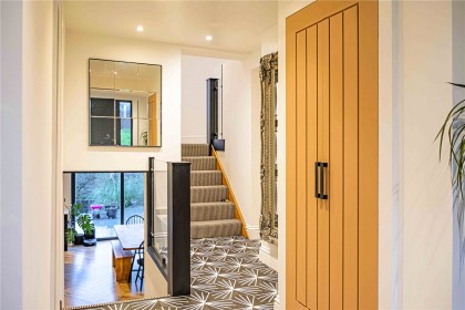 photo for Studham, Central Bedfordshire