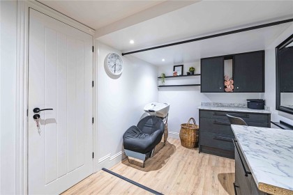 photo for Studham, Central Bedfordshire