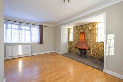 photo for Edlesborough, Buckinghamshire