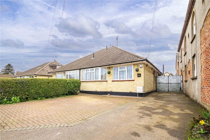 photo for Eaton Bray, Central Bedfordshire