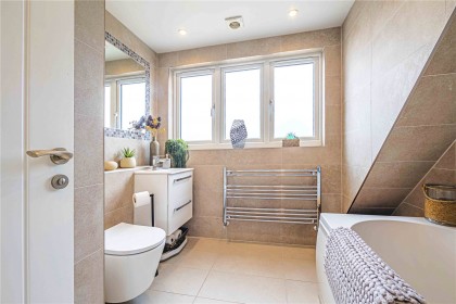 photo for Cheddington, Buckinghamshire