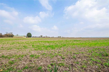 photo for Eaton Bray, Central Bedfordshire