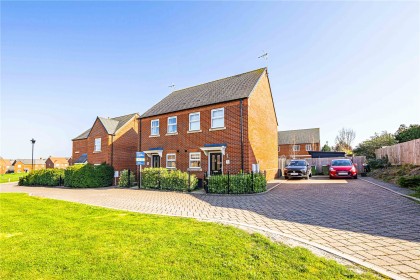 photo for Edlesborough, Buckinghamshire