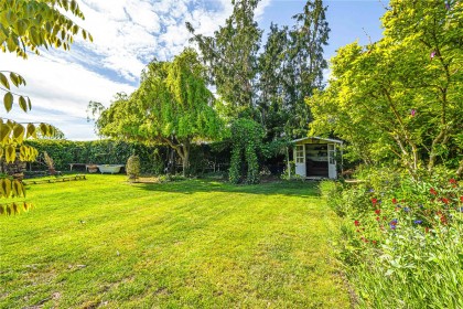 photo for Eaton Bray, Bedfordshire
