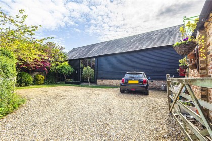photo for Eaton Bray, Bedfordshire