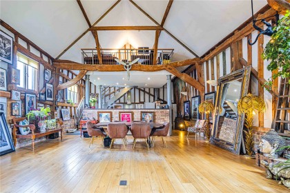 photo for Eaton Bray, Bedfordshire