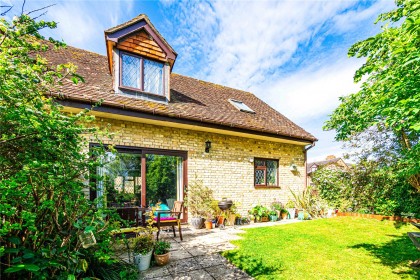 photo for High Street, Edlesborough