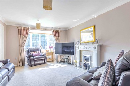 photo for Eaton Bray, Bedfordshire
