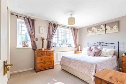 photo for Eaton Bray, Bedfordshire