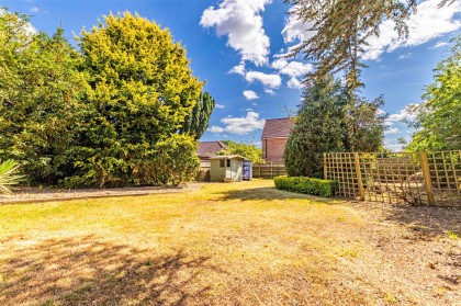 photo for Eaton Bray, Bedfordshire