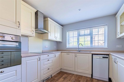 photo for Eaton Bray, Bedfordshire