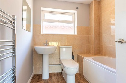photo for Eaton Bray, Bedfordshire