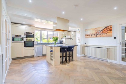 photo for Ivinghoe Aston, Buckinghamshire
