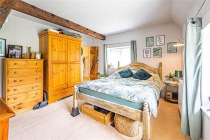 photo for Edlesborough, Buckinghamshire
