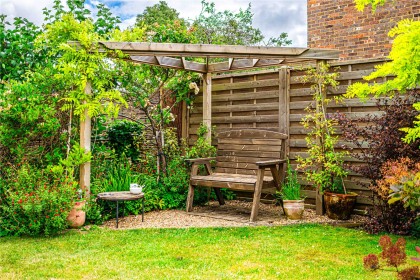photo for Edlesborough, Buckinghamshire