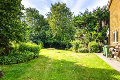 photo for Edlesborough, Buckinghamshire
