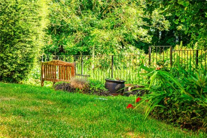 photo for Edlesborough, Buckinghamshire