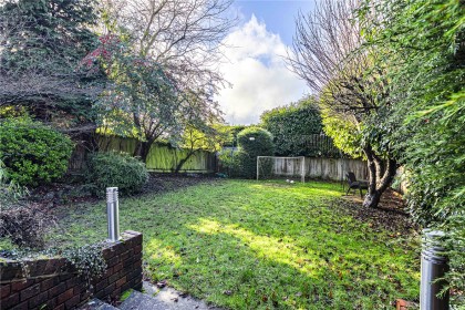 photo for Hunton Bridge, Kings Langley, Hertfordshire