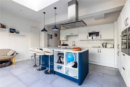 photo for Hunton Bridge, Kings Langley, Hertfordshire