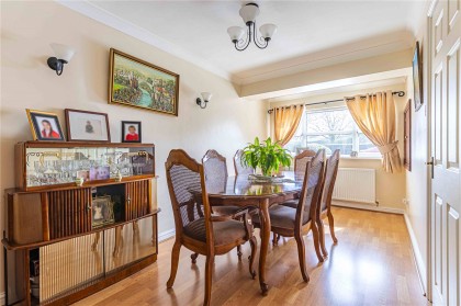 photo for Leavesden, Watford, Hertfordshire