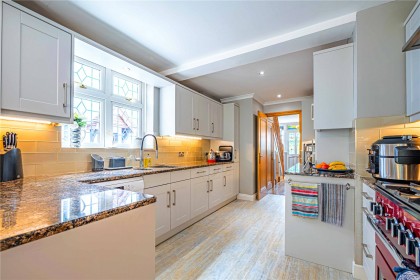 photo for Hunton Bridge, Kings Langley, Hertfordshire