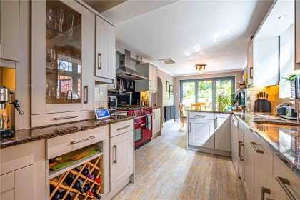 photo for Hunton Bridge, Kings Langley, Hertfordshire