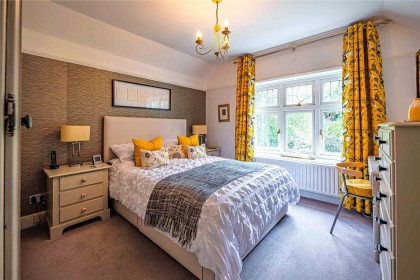 photo for Hunton Bridge, Kings Langley, Hertfordshire