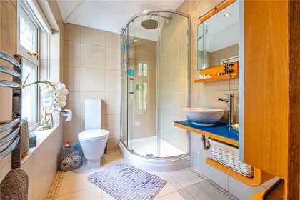 photo for Hunton Bridge, Kings Langley, Hertfordshire