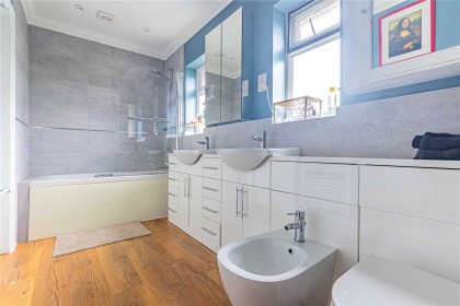 photo for Kings Langley, Hertfordshire