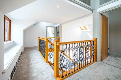 photo for Toms Lane, Kings Langley, Hertfordshire