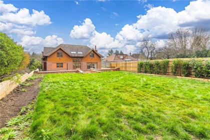 photo for Toms Lane, Kings Langley, Hertfordshire