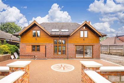 photo for Toms Lane, Kings Langley, Hertfordshire