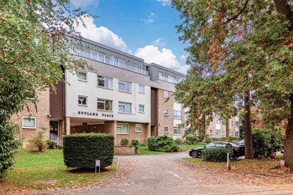 photo for The Rutts, Bushey Heath, Bushey