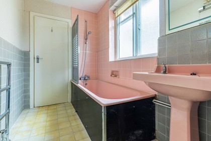 photo for Bushey Heath, Bushey, Hertfordshire