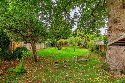 photo for Bushey Heath, Bushey, Hertfordshire