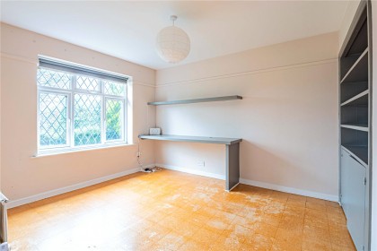 photo for Leverstock Green Road, Hemel Hempstead, Hertfordshire