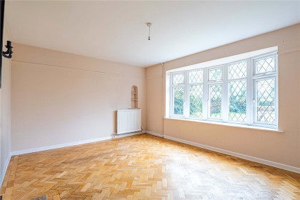 photo for Leverstock Green Road, Hemel Hempstead, Hertfordshire