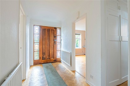 photo for Leverstock Green Road, Hemel Hempstead, Hertfordshire