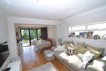photo for The Crosspath, Radlett, Hertfordshire