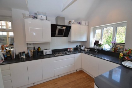 photo for The Crosspath, Radlett, Hertfordshire