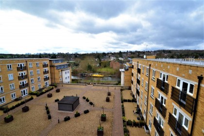 photo for Ovaltine Drive, Kings Langley, Hertfordshire