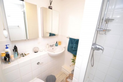 photo for Ovaltine Drive, Kings Langley, Hertfordshire