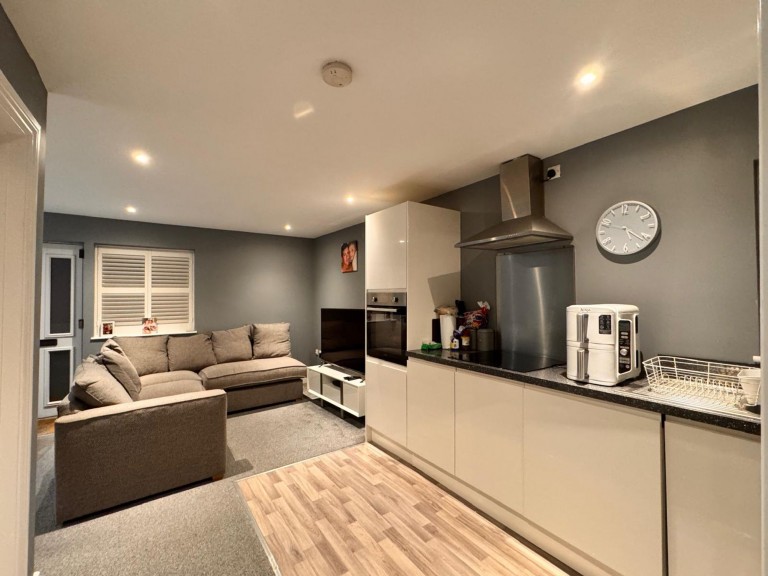 Brewery Lane, Byfleet, KT14