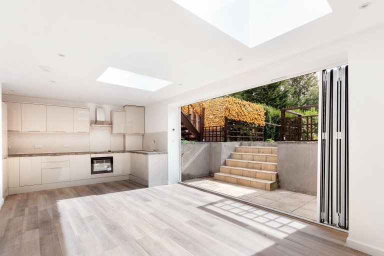 Egerton Road, London, SE25