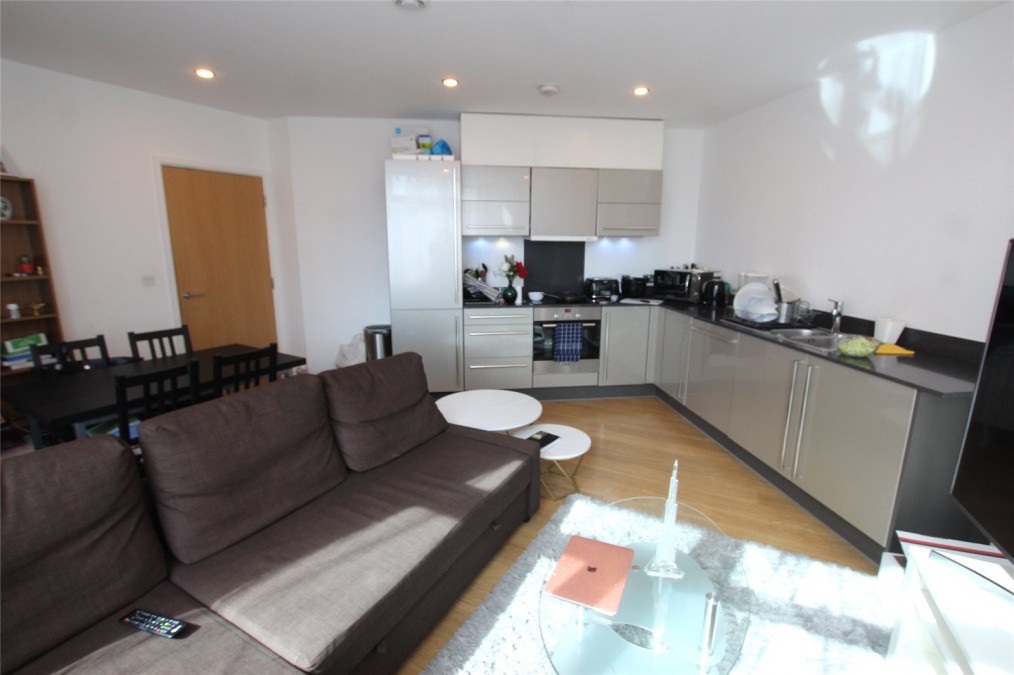 Ross Way, 33 Ross Way, London