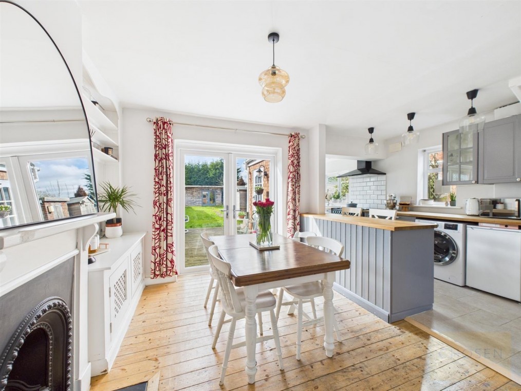 Holtham Avenue, Churchdown, Gloucester