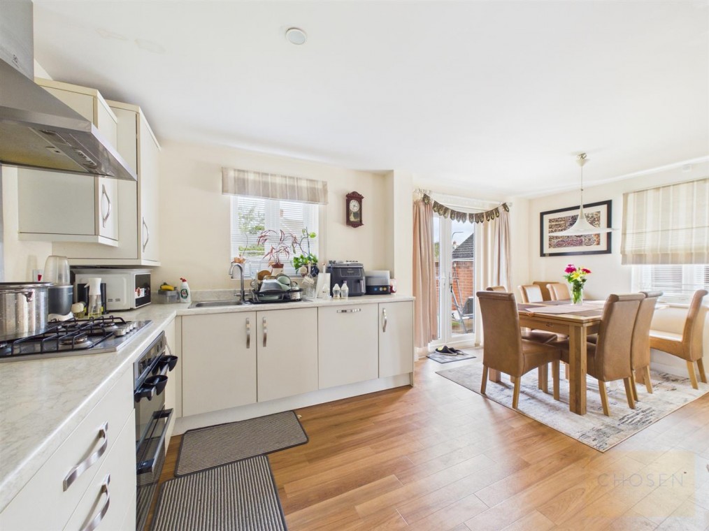 Walnut Close, Brockworth, Gloucester