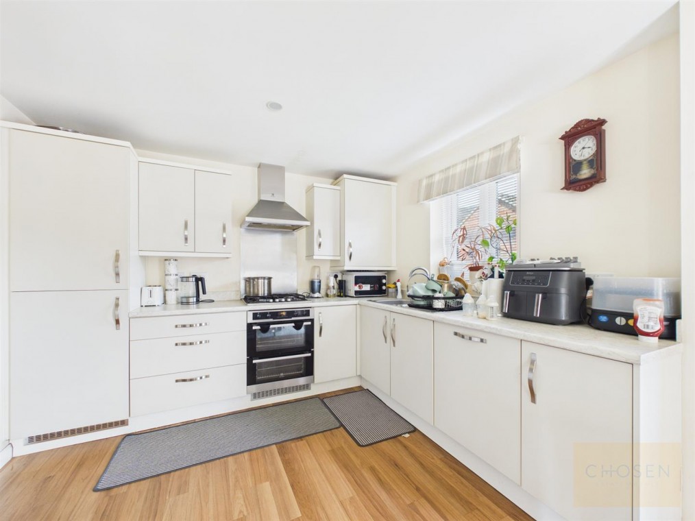 Walnut Close, Brockworth, Gloucester