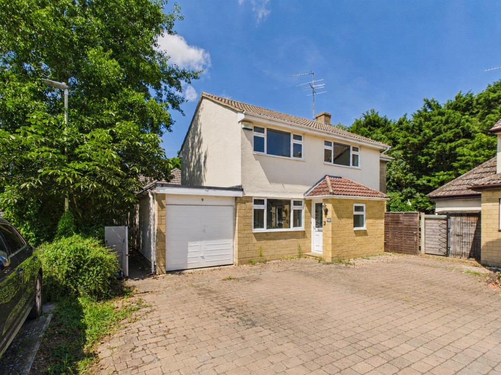 Oakbrook Drive, The Reddings, Cheltenham