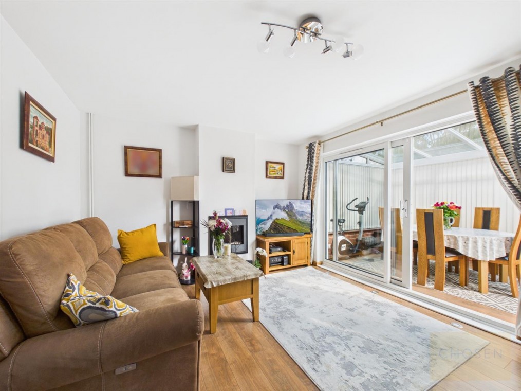 Willowbrook Drive, Cheltenham